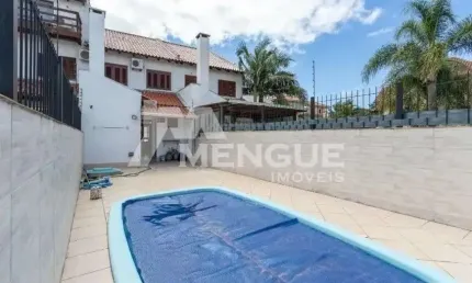 Casa com 3 quartos para alugar na Rua Carlos Frederico Albers, 34, Espírito Santo, Porto Alegre por R$ 3.500