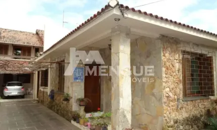 Casa com 3 quartos à venda na Rua São Nicolau, 1411, Santa Maria Goretti, Porto Alegre por R$ 750.000