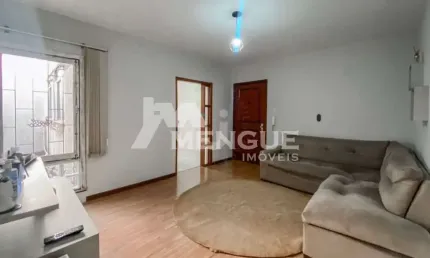 Apartamento com 2 quartos para alugar na rua edmundo bastian, 151, cristo redentor, porto alegre por r$ 1.800