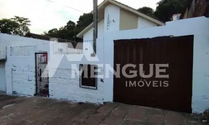 Casa com 2 quartos à venda na Acesso Marcelino Barski, 191, Jardim Itu Sabará, Porto Alegre por R$ 280.000