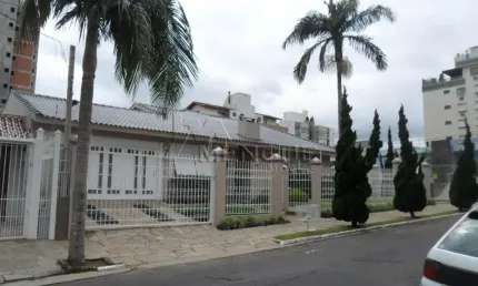 Casa com 3 quartos à venda na Avenida Montreal, 376, Jardim Lindóia, Porto Alegre por R$ 1.850.000