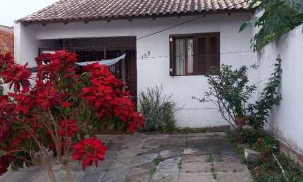 Casa com 2 quartos à venda na Rua Doutor Deoclécio Pereira, 199, Jardim Floresta, Porto Alegre por R$ 435.000