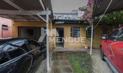 Casa com 2 quartos à venda na Rua Engenheiro Fernando de Abreu Pereira, 194, Sarandi, Porto Alegre por R$ 420.000