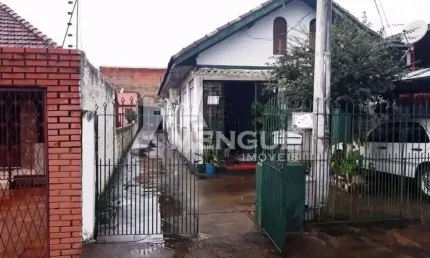 Casa com 4 quartos à venda na Avenida Polar, 363, Jardim Floresta, Porto Alegre por R$ 303.000