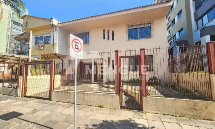 Casa com 3 quartos à venda na Rua Atanásio Belmonte, 498, Boa Vista, Porto Alegre por R$ 1.500.000