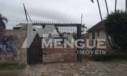 Terreno à venda na Avenida Assis Chateaubriand, 365, São Sebastião, Porto Alegre por R$ 450.000