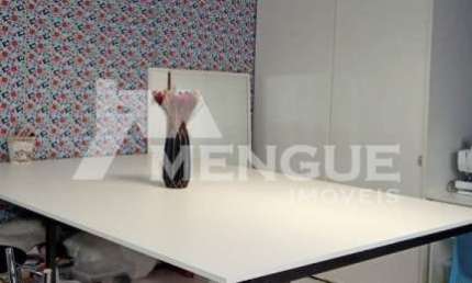 Sala comercial à venda na Avenida João Wallig, 168, Passo da Areia, Porto Alegre por R$ 80.000