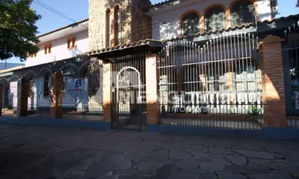 Casa comercial à venda na Rua Doutor Telmo Vergara, 28, Partenon, Porto Alegre por R$ 2.500.000