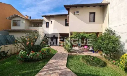 Casa com 6 quartos à venda na Rua da Várzea, 32, Jardim São Pedro, Porto Alegre por R$ 850.000