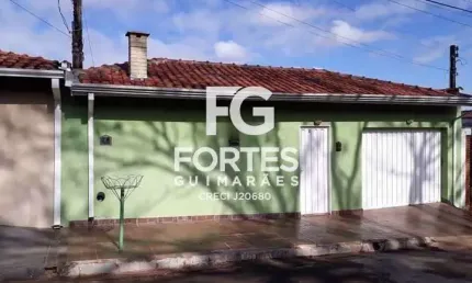 Casa com 3 quartos à venda no Centro, São Simão  por R$ 220.000