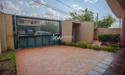 Casa com 3 quartos à venda no Alto da Boa Vista, Ribeirão Preto  por R$ 650.000
