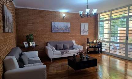 Casa com 3 quartos à venda no Jardim Sumaré, Ribeirão Preto  por R$ 695.000