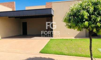 Casa em condomínio fechado com 3 quartos à venda no Fazenda Santa Maria, Cravinhos  por R$ 900.000