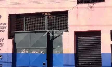 Barracão / Galpão / Depósito à venda na Vila Albertina, Ribeirão Preto  por R$ 300.000