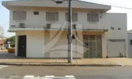 Casa com 5 quartos à venda no Jardim Irajá, Ribeirão Preto  por R$ 585.000