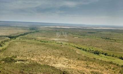 Terreno à venda no Setor Central, Mateiros  por R$ 8.000.000