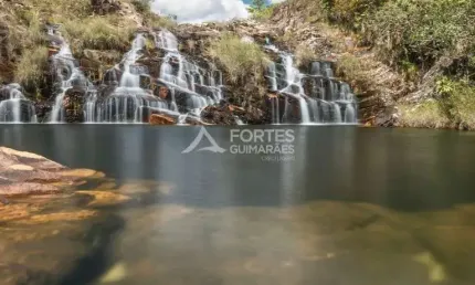 Terreno em condomínio fechado à venda na zona rural, delfinópolis  por r$ 165.000