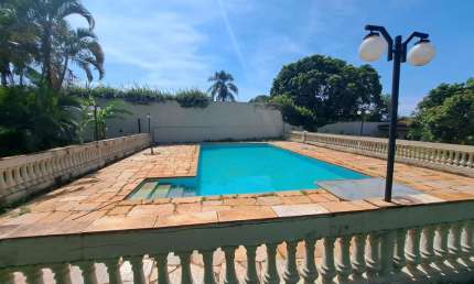 Casa em condomínio fechado com 3 quartos à venda em Beira-Rio, Jardinópolis  por R$ 1.500.000