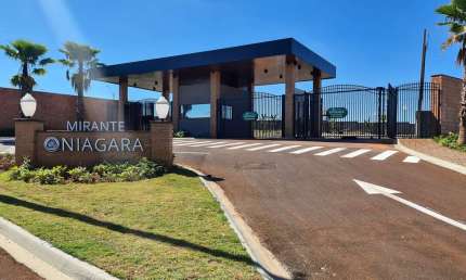 Terreno em condomínio fechado à venda no Jardim Niágara, Jardinópolis  por R$ 275.000
