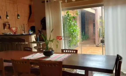 Casa com 4 quartos à venda no Alto das Acácias, Cravinhos  por R$ 1.040.000