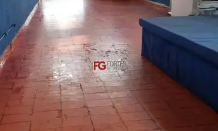 Barracão / Galpão / Depósito com 3 salas à venda na Vila Tibério, Ribeirão Preto  por R$ 399.000