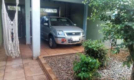 Casa com 2 quartos à venda na Vila Albertina, Ribeirão Preto  por R$ 210.000