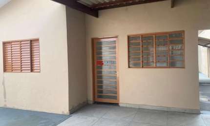 Casa com 3 quartos à venda no Quintino Facci II, Ribeirão Preto  por R$ 290.000