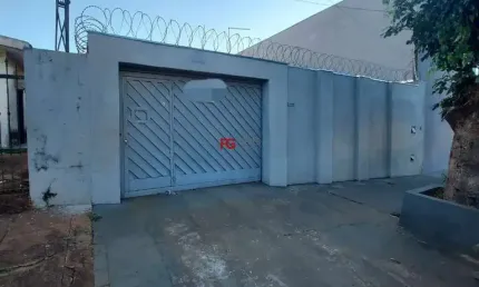 Casa com 2 quartos à venda no Jardim Irajá, Ribeirão Preto  por R$ 480.000