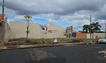 Terreno à venda na Vila Monte Alegre, Ribeirão Preto  por R$ 470.000