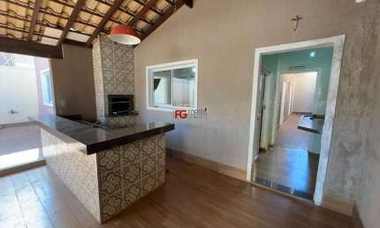 Casa com 3 quartos à venda no Jardim das Acacias, Cravinhos  por R$ 700.000