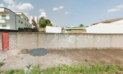 Terreno à venda no Jardim Anhangüera, Ribeirão Preto  por R$ 340.000