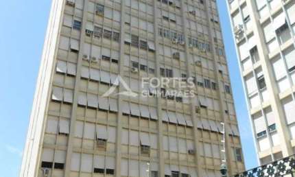 Apartamento com 3 quartos à venda no Centro, Ribeirão Preto  por R$ 320.000