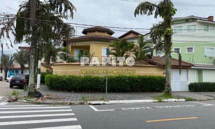 Sobrado com 4 dorms, Guilhermina, Praia Grande - R$ 1.5 mi, Cod: 60011539