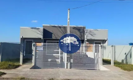Casa com Suíte - Espaço de Terreno - Porão no Campina da Barra em Araucária