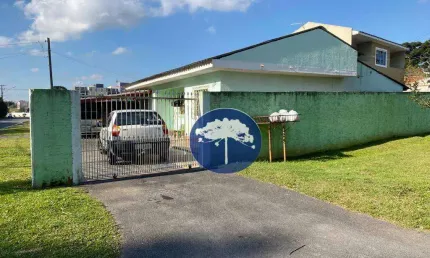 Casa com 3 quartos à venda na Rua Paulo Alves Pinto, Centro, Araucária
