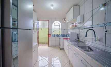 Casa com 3 quartos à venda na Avenida Olavo Bilac, 659, Km 18, Osasco