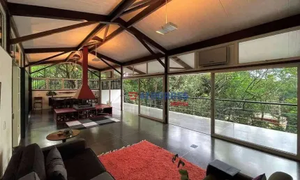 Casa com 3 quartos à venda, 380 m² por R$ 2.700.000 - Chácara do Refúgio - Carapicuíba/SP