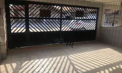 Casa com 4 dormitórios à venda, 185 m² por R$ 700.000,00 - Tupi - Praia Grande/SP