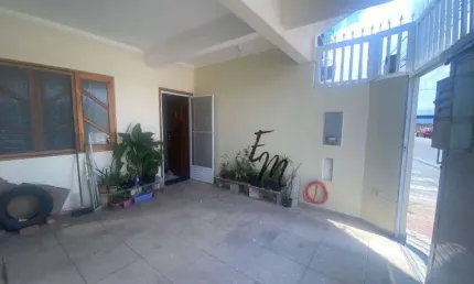 Casa com 3 quartos à venda na Rua Doutor Júlio de Mesquita Filho, Guilhermina, Praia Grande