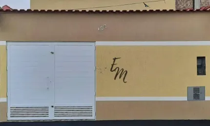 Linda casa 03 dormitórios a 50 metros da praia em Mongaguá - São Paulo