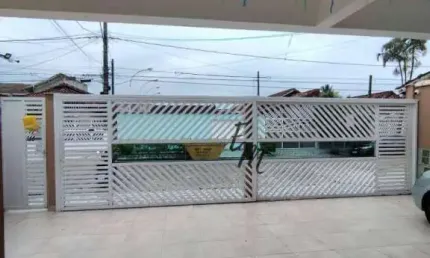 Casa com 2 dormitórios à venda, 57 m² por R$ 259.000,00 - Maracanã - Praia Grande/SP