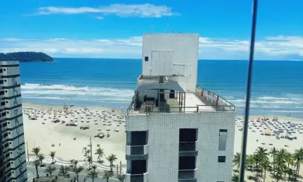 . OPORTUNIDADE! PORTEIRA FECHADA. Ótimo  apto. de 3 dorms., 3 suítes   à venda, 144 m² por R$ 1.500.000 - 80 m da praia Guilhermina - Praia Grande/SP