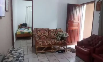 Casa 02 Dormitórios com 01 Suíte na Ocian - Praia Grande - São Paulo