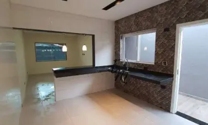 Casa Reformada com 02 Dormitórios no  Caiçara - Praia Grande/SP
