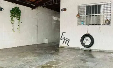Casa com 2 dormitórios à venda, 85 m² por r$ 305.000,00 - mirim - praia grande/sp