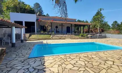 Chácara / sítio com 4 quartos à venda em Antilhas, Ibiúna  por R$ 550.000