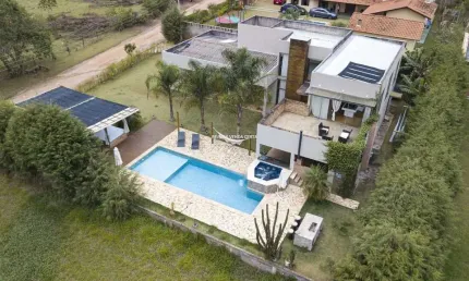 Chácara / sítio com 4 quartos à venda no Parurú, Ibiúna  por R$ 1.900.000