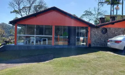 Chácara / sítio com 6 quartos à venda na Zona Rural, Ibiúna  por R$ 490.000