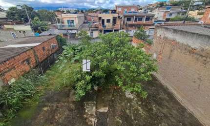 Casa com 2 quartos para alugar na Maturéia, 120, Cosmos, Rio de Janeiro por R$ 1.500