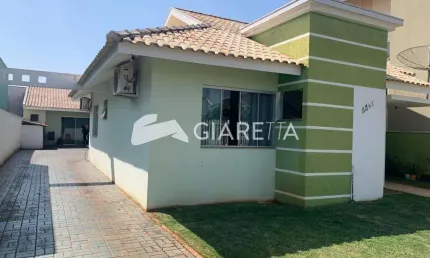 Casa toda em laje à venda, TOCANTINS, TOLEDO - PR, ótima localização